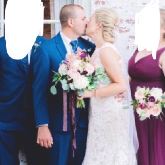 One Tier Raw Edge Veil - Picture 4 of 4